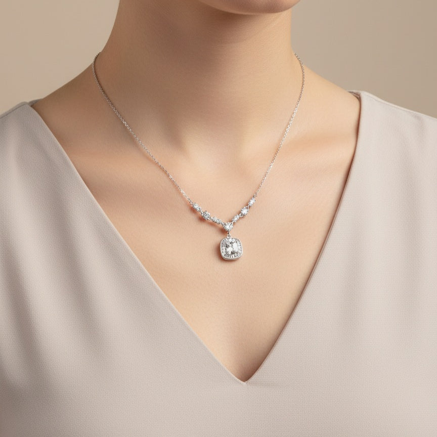 The Starlight Pendant Set Short Design