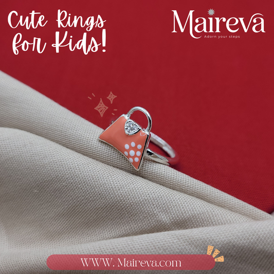 Sweetheart Handbag Ring - 92.5 Silver