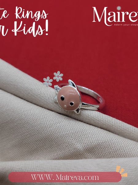Little Piggy Ring - 92.5 Silver